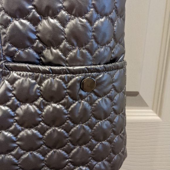 Fresh Brand Quilted Silver Zip Up Vest, Size Large - Picture 2 of 4